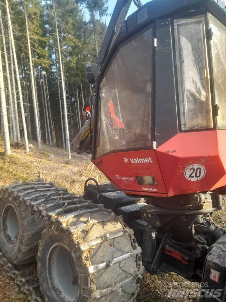 Valmet 911.3 Θεριζοαλωνιστικές μηχανές