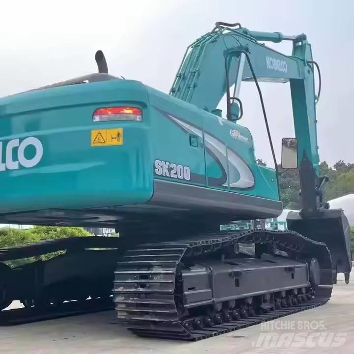 Kobelco SK200 Εκσκαφείς με ερπύστριες