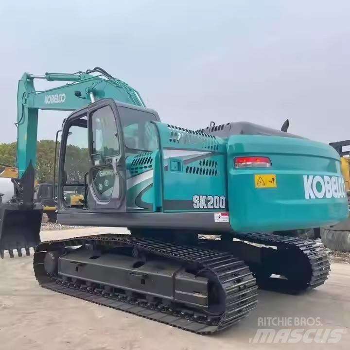 Kobelco SK200 Εκσκαφείς με ερπύστριες