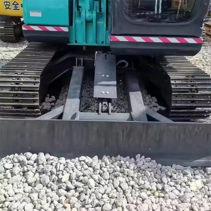 Kobelco SK200 Εκσκαφείς με ερπύστριες
