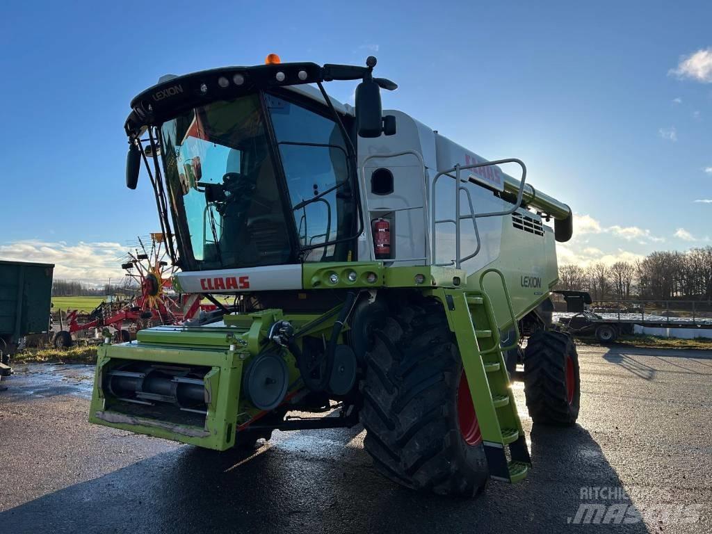 CLAAS Lexion 670 Θεριζοαλωνιστικές μηχανές