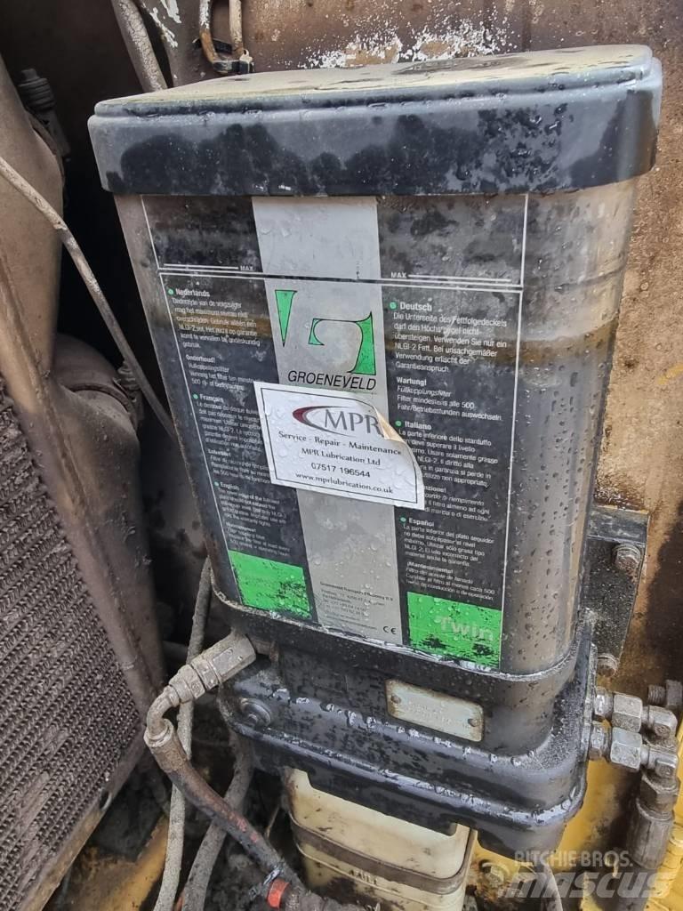 CAT M 325 D L MH Βιομηχανικά μηχανήματα διαχείρισης αποβλήτων