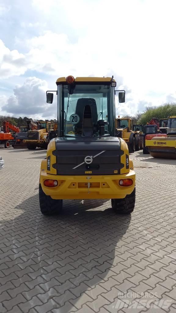Volvo L 30 G Φορτωτές με λάστιχα (Τροχοφόροι)