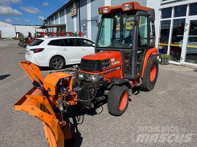 Kubota ST 30 Τρακτέρ μικρών διαστάσεων