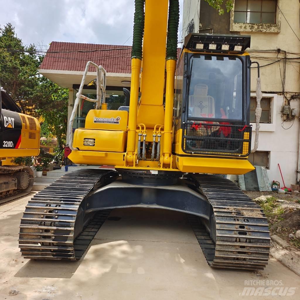 Komatsu PC 200 Εκσκαφείς με ερπύστριες