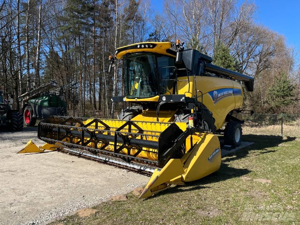 New Holland CX 6.80 Θεριζοαλωνιστικές μηχανές