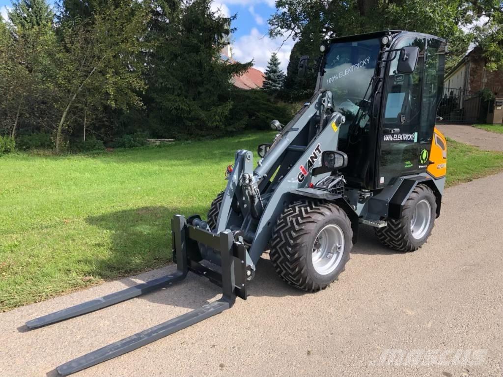 GiANT G 2200 E Φορτωτές πολλαπλών χρήσεων