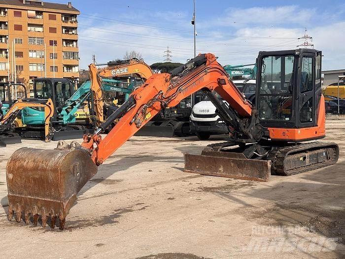 Hitachi ZX65USB Εκσκαφάκι (διαβολάκι) < 7t