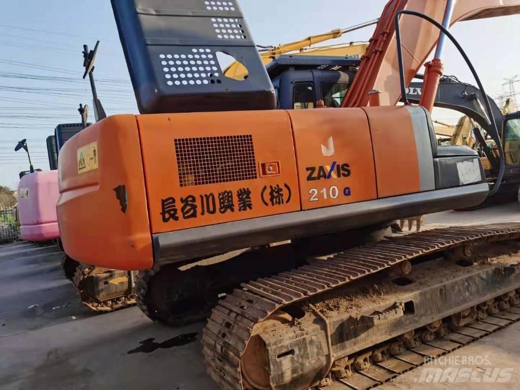 Hitachi ZX 210 Εκσκαφείς με ερπύστριες