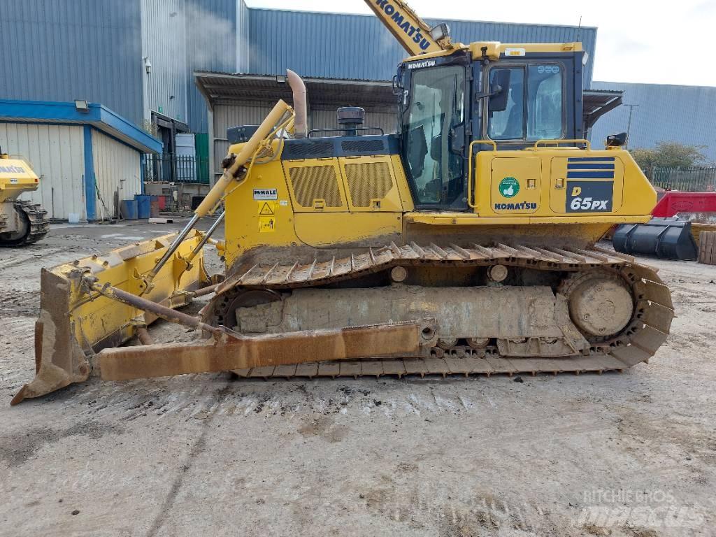 Komatsu D65PX-18 Μπουλντόζες με ερπύστριες