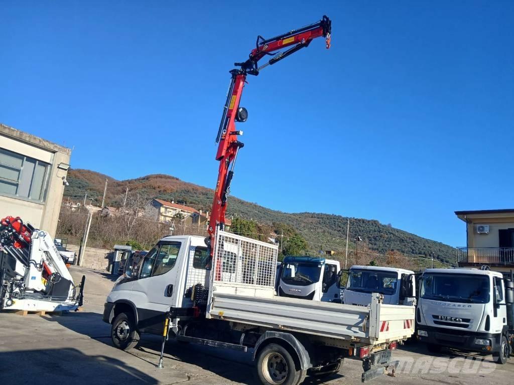 Iveco Daily 35-120 Φορτηγά με Γερανό