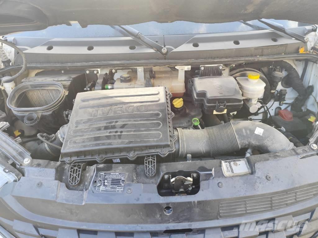 Iveco Daily 35-120 Φορτηγά με Γερανό