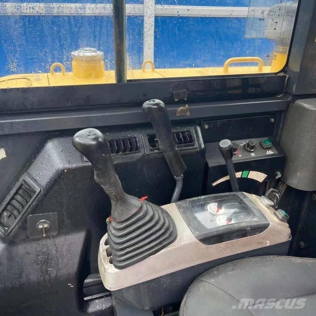 Komatsu PC56-7 Εκσκαφάκι (διαβολάκι) < 7t