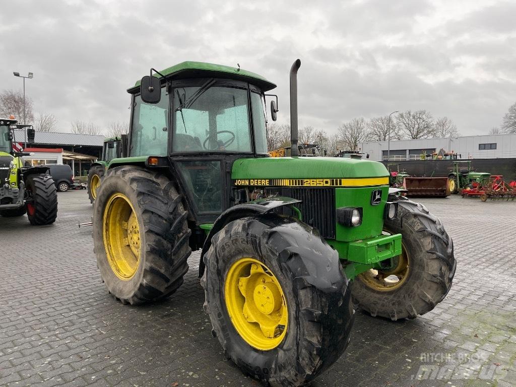 John Deere 2650 Τρακτέρ