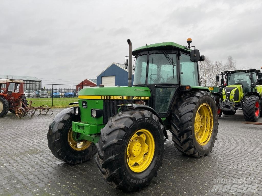 John Deere 2650 Τρακτέρ