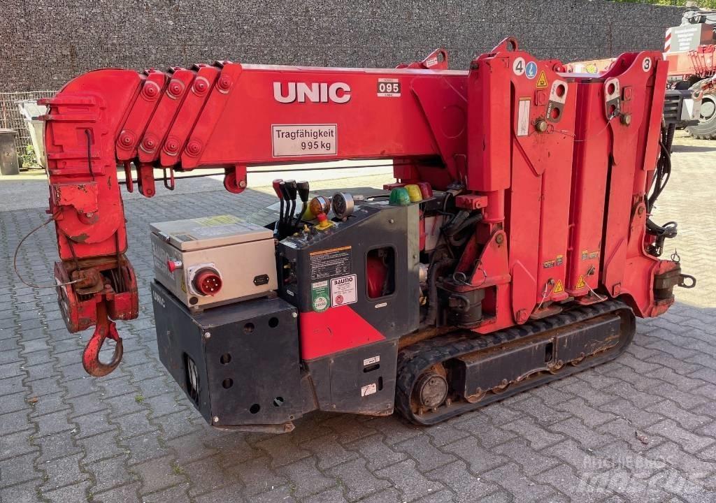 Unic URW-095 Γερανοί με ερπύστριες