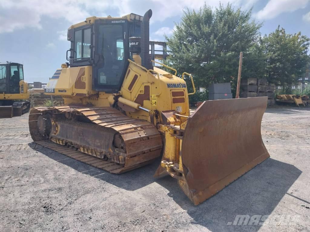 Komatsu D61PX-23 Μπουλντόζες με ερπύστριες