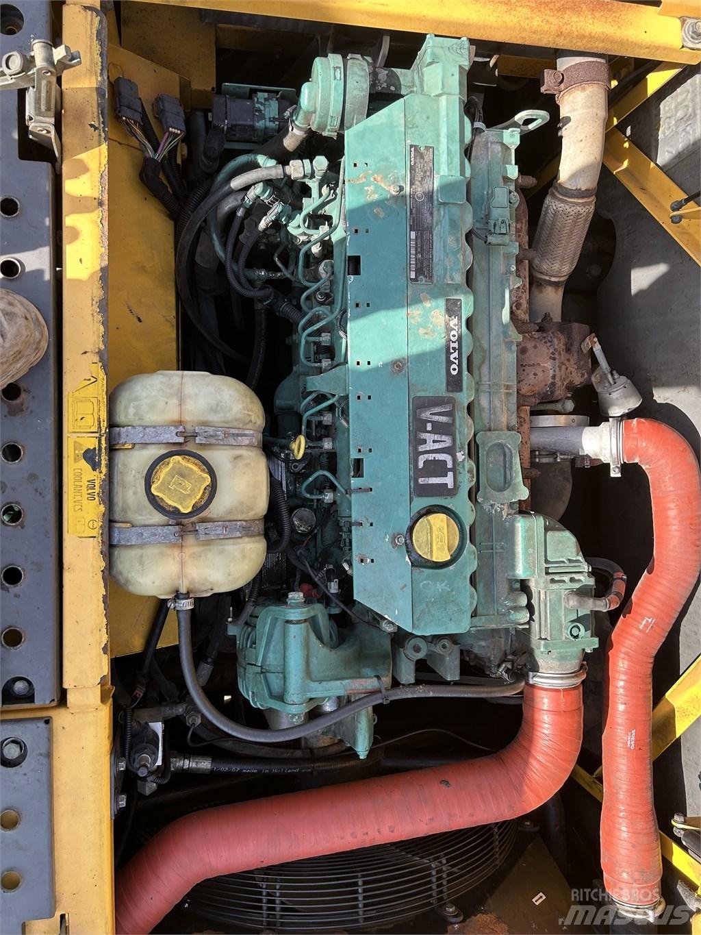  Excavator Volvo Εκσκαφείς με τροχούς - λάστιχα
