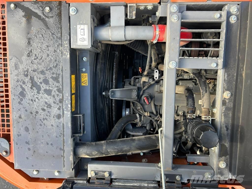 Hitachi ZX 130-6 Εκσκαφείς με ερπύστριες