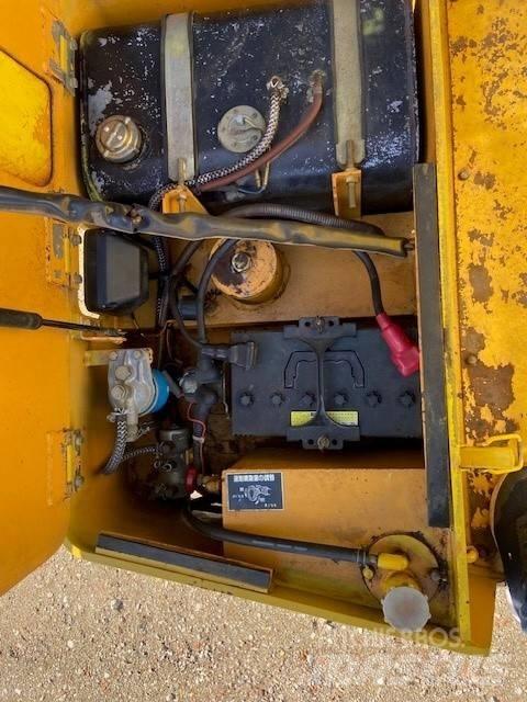 Sakai TS 160 Κύλινδροι με επίσωτρα με αέρα