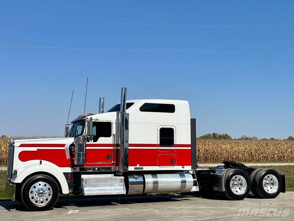 Kenworth W 900 Τράκτορες