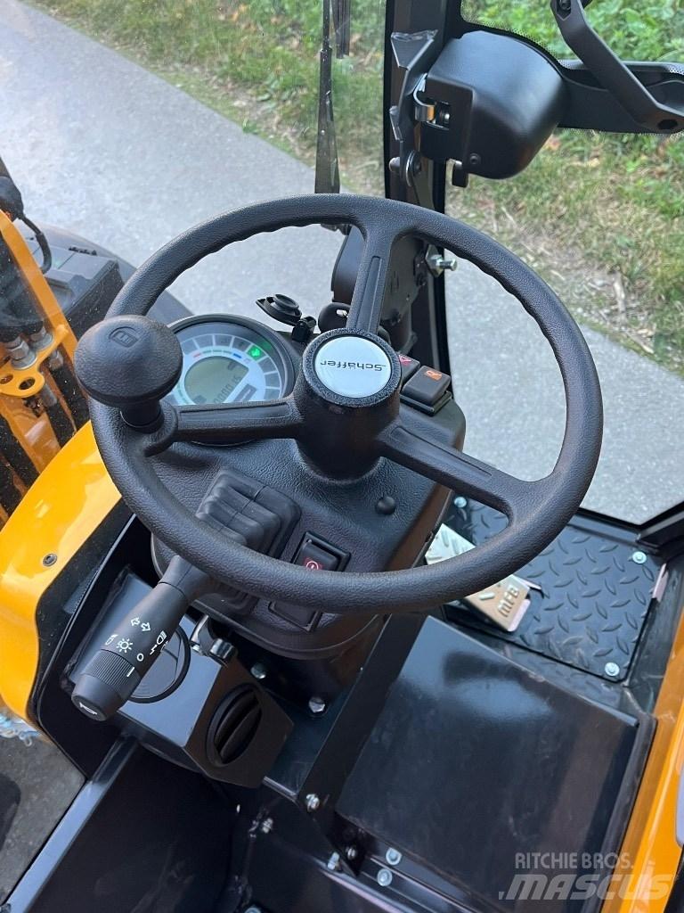 Schäffer 2430 SLT Φορτωτάκια