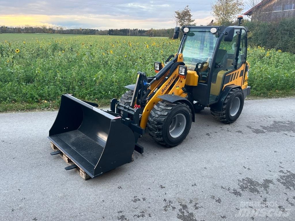 Schäffer 2430 SLT Φορτωτάκια