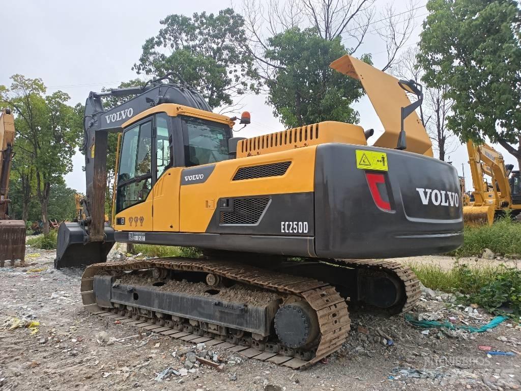 Volvo EC250D Εκσκαφείς με ερπύστριες