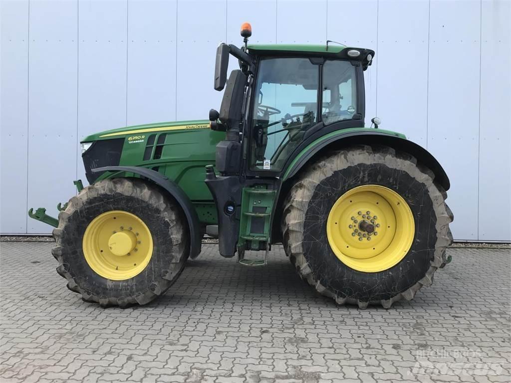 John Deere 6250R Τρακτέρ