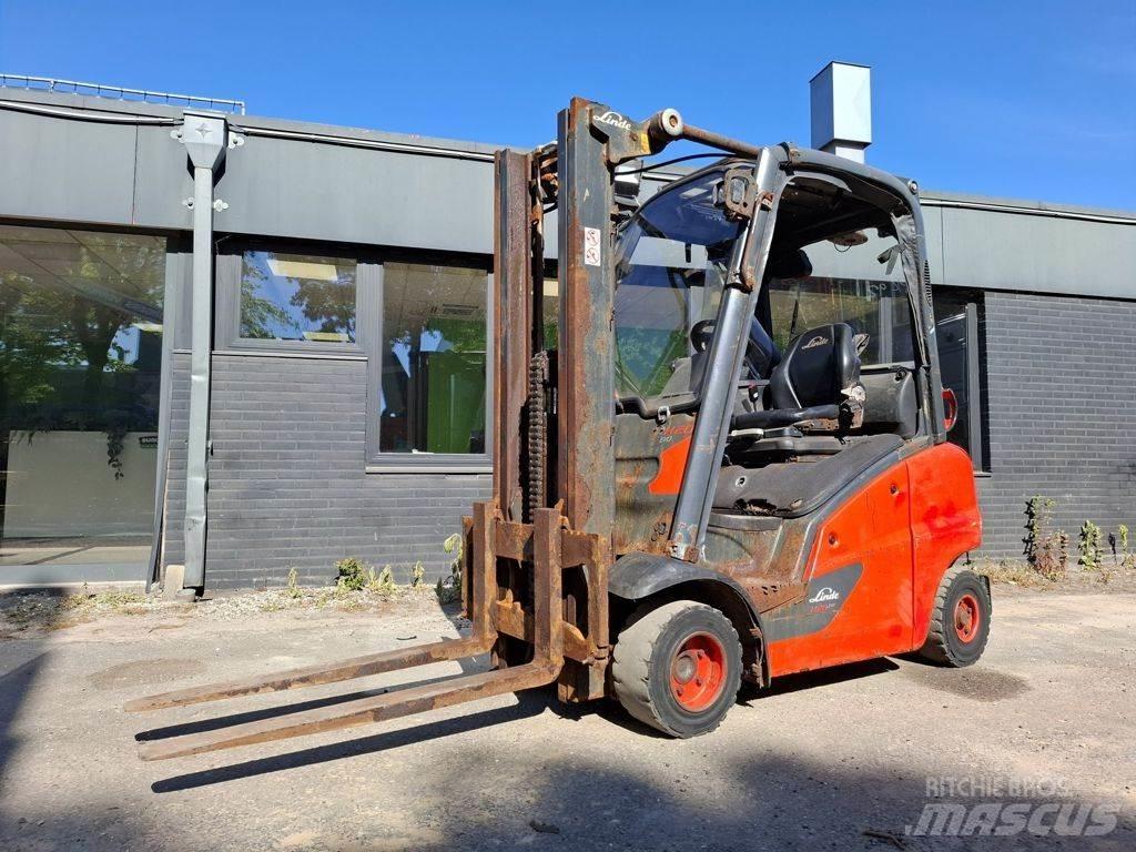Linde H20T Περονοφόρα ανυψωτικά κλαρκ με φυσικό αέριο LPG