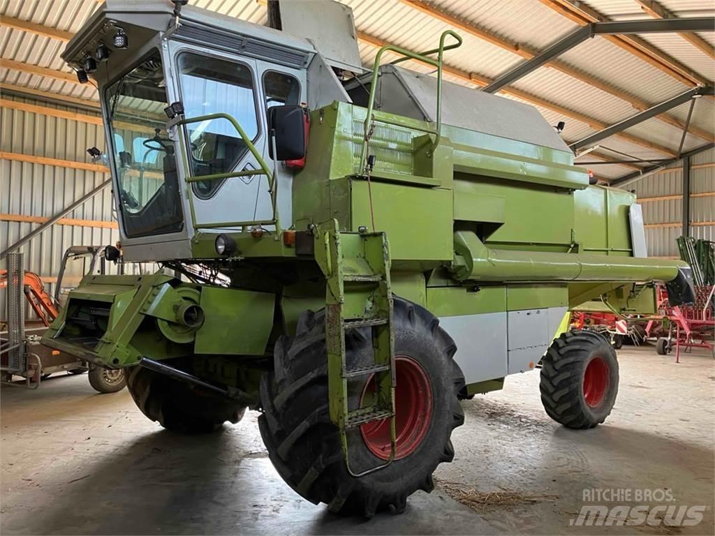 CLAAS Dominator 96 Θεριζοαλωνιστικές μηχανές