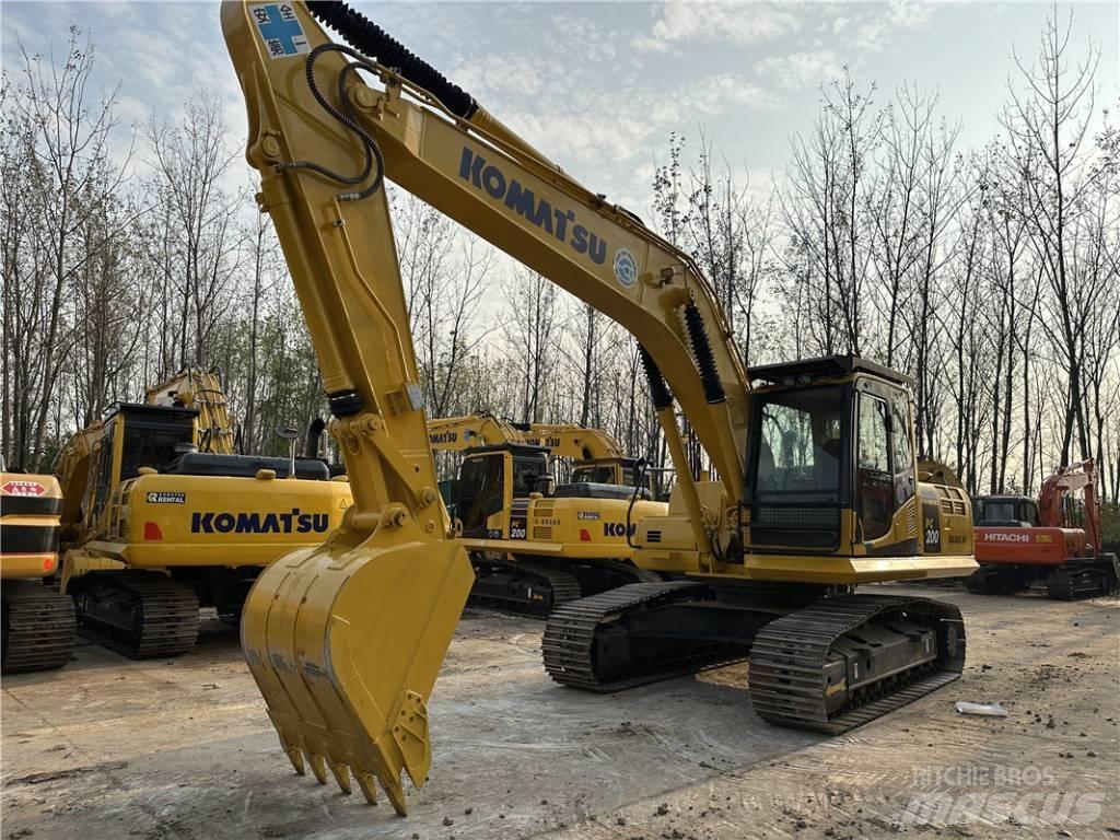 Komatsu PC200-8 Εκσκαφείς με ερπύστριες