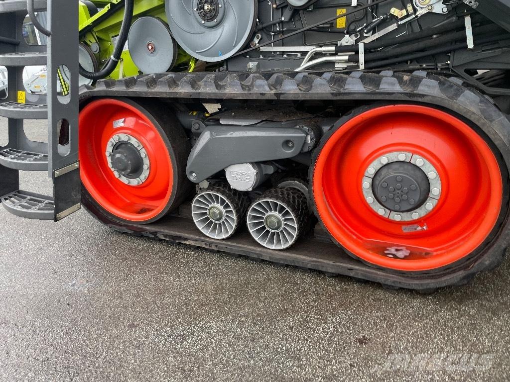 CLAAS Lexion 6900 TT Θεριζοαλωνιστικές μηχανές