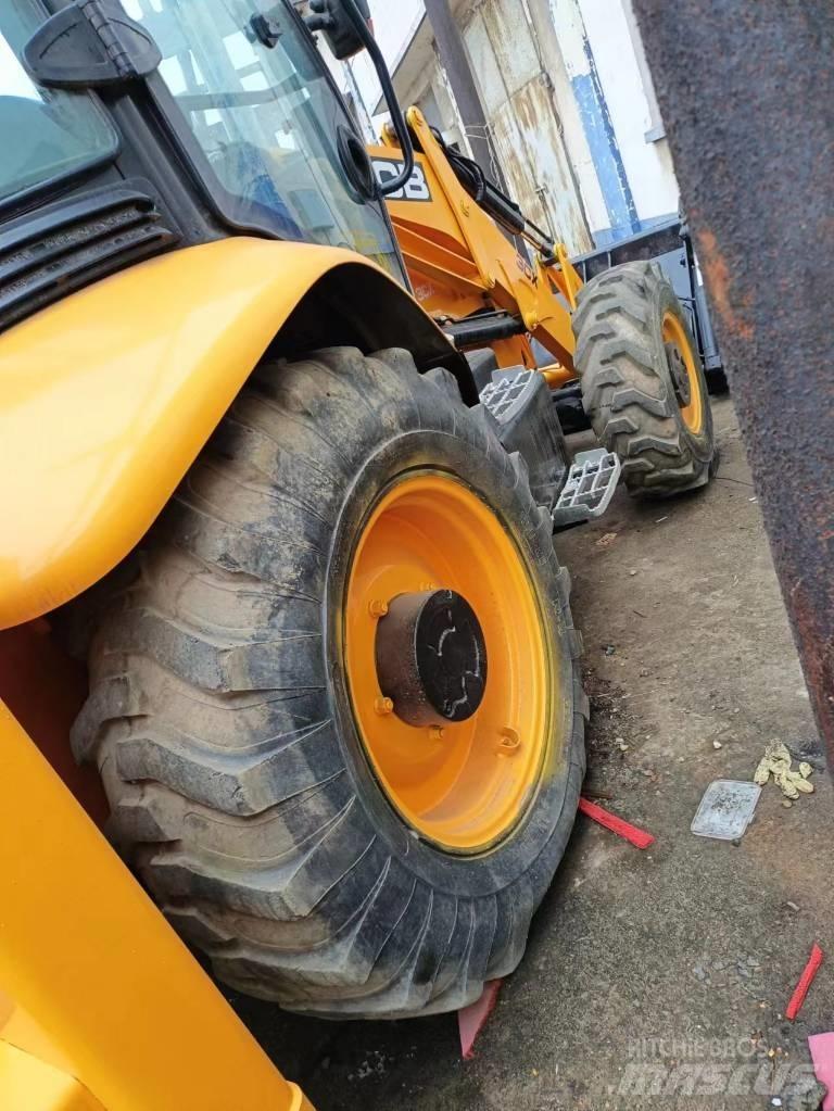 JCB 3 CX Εκσκαφείς με τροχούς - λάστιχα