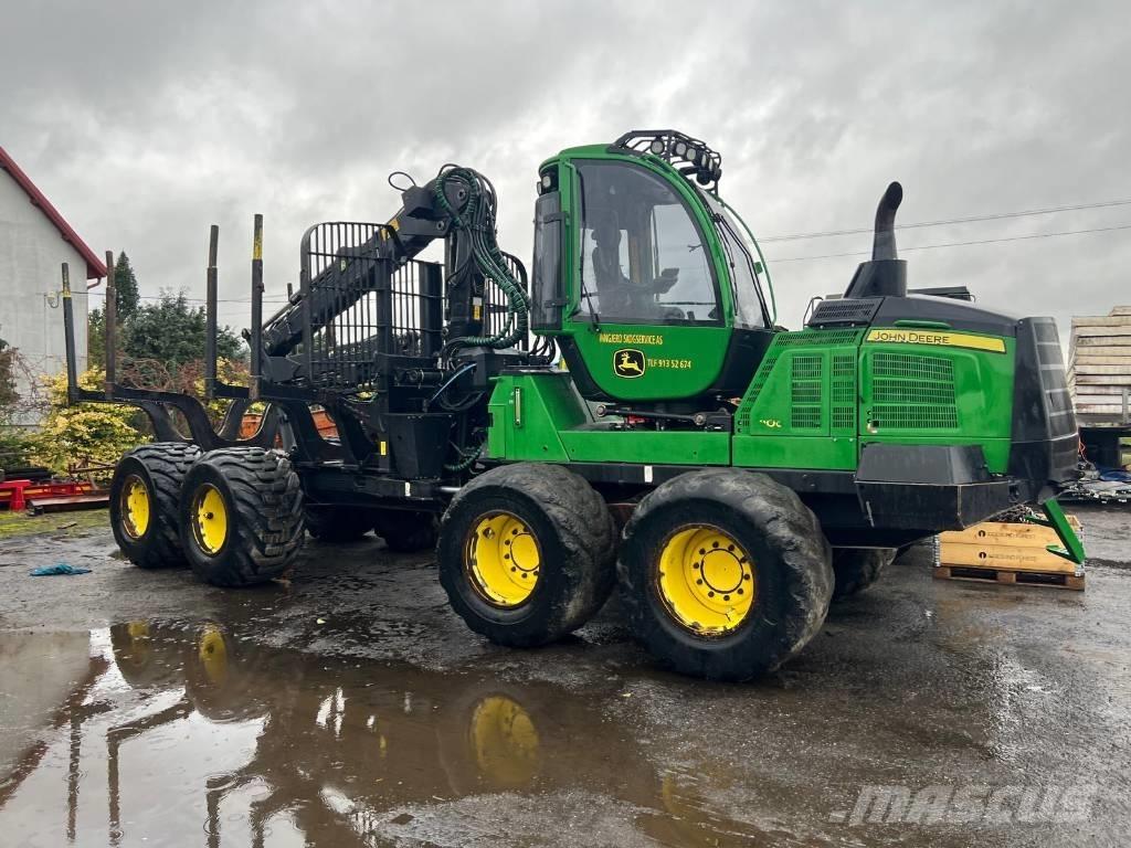 John Deere 1110G Μεταφορείς ξυλείας