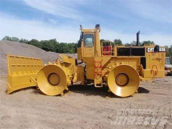 CAT 836C Κύλινδροι συμπίεσης αποβλήτων