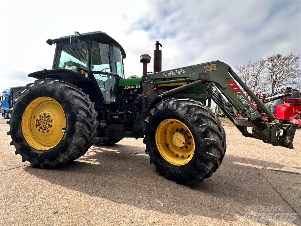 John Deere 4055 Τρακτέρ