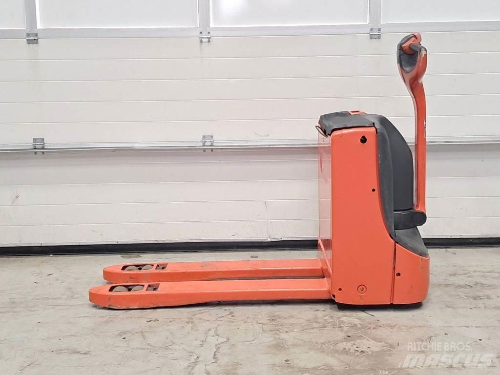 Linde T16 Χειροκίνητο περονοφόρο ανυψωτικό