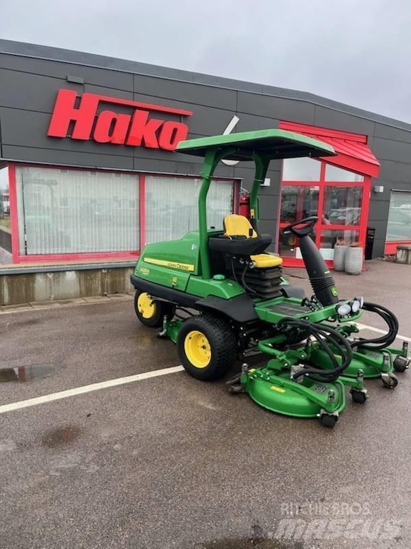 John Deere 7400A Χορτοκοπτικά θάμνων, ξακρίσματος και περιβάλλοντος