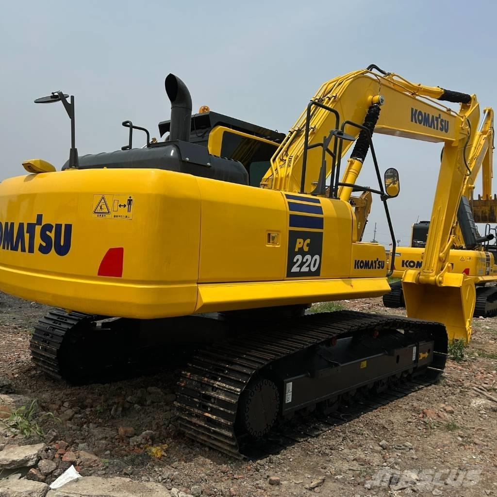 Komatsu 220-8 Εκσκαφείς με ερπύστριες
