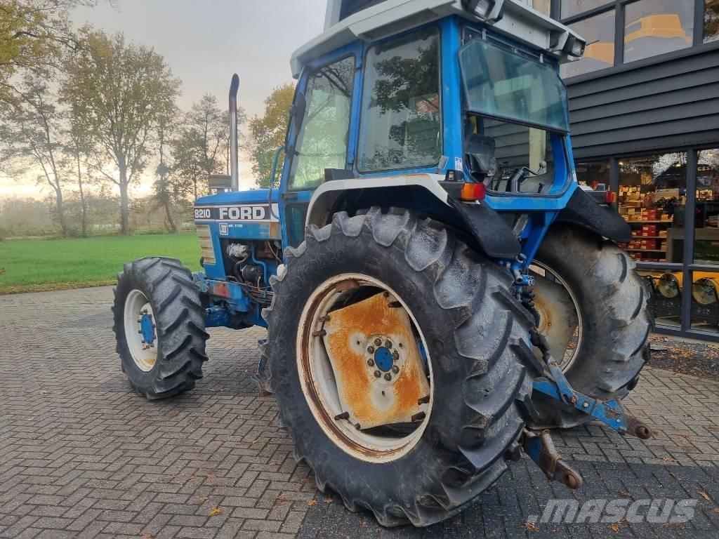Ford 8210 Τρακτέρ