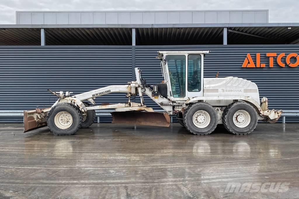 New Holland F156.6 Γκρέιντερς