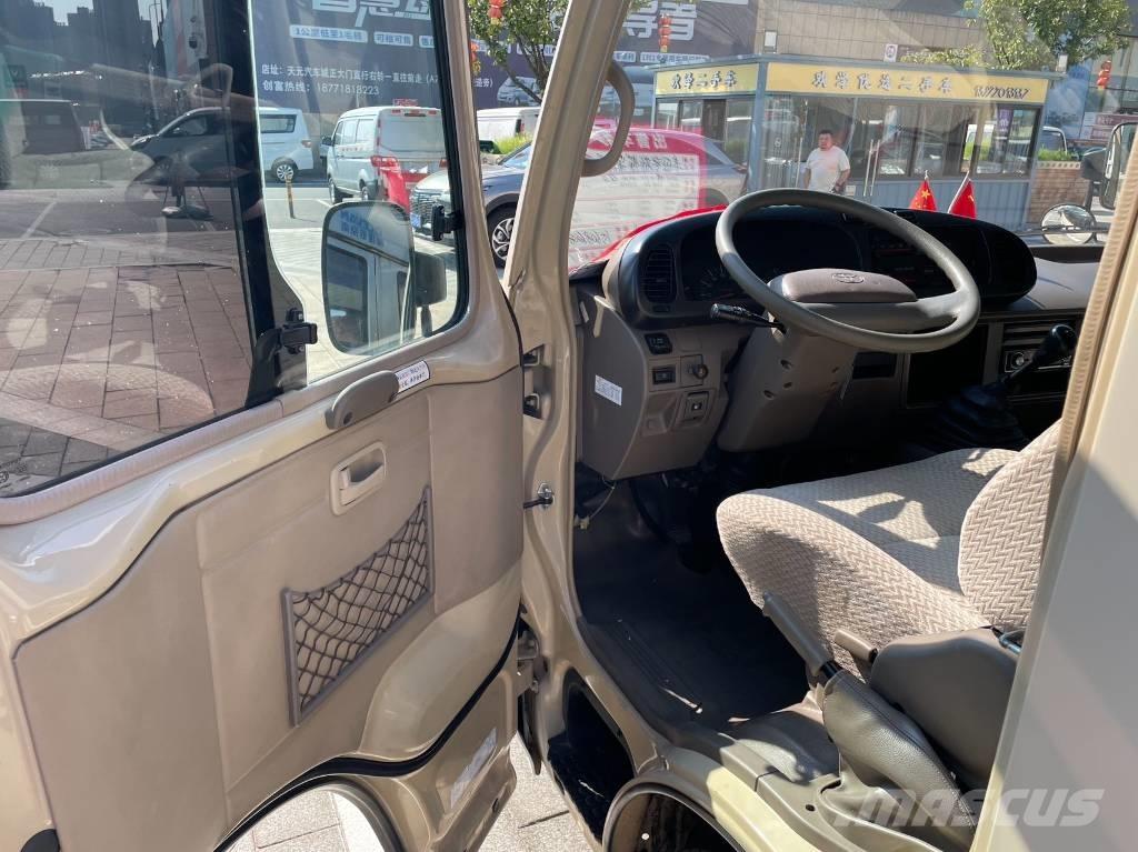 Toyota Coaster Bus Μίνι λεωφορεία