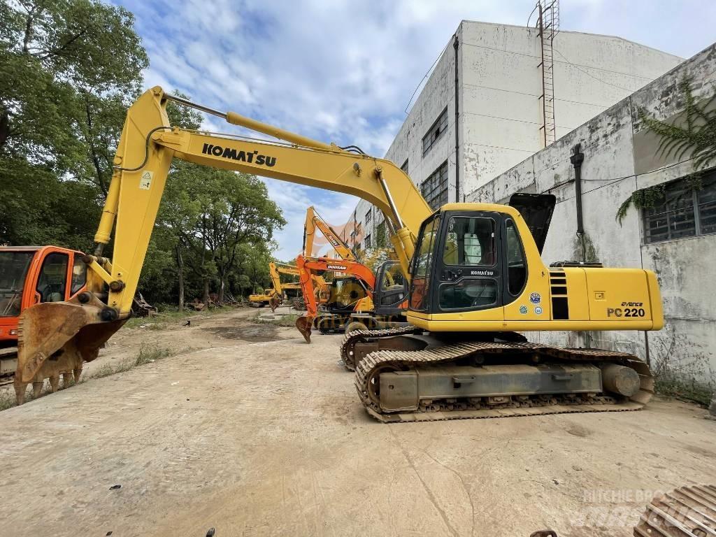 Komatsu PC 220 Εκσκαφείς με ερπύστριες
