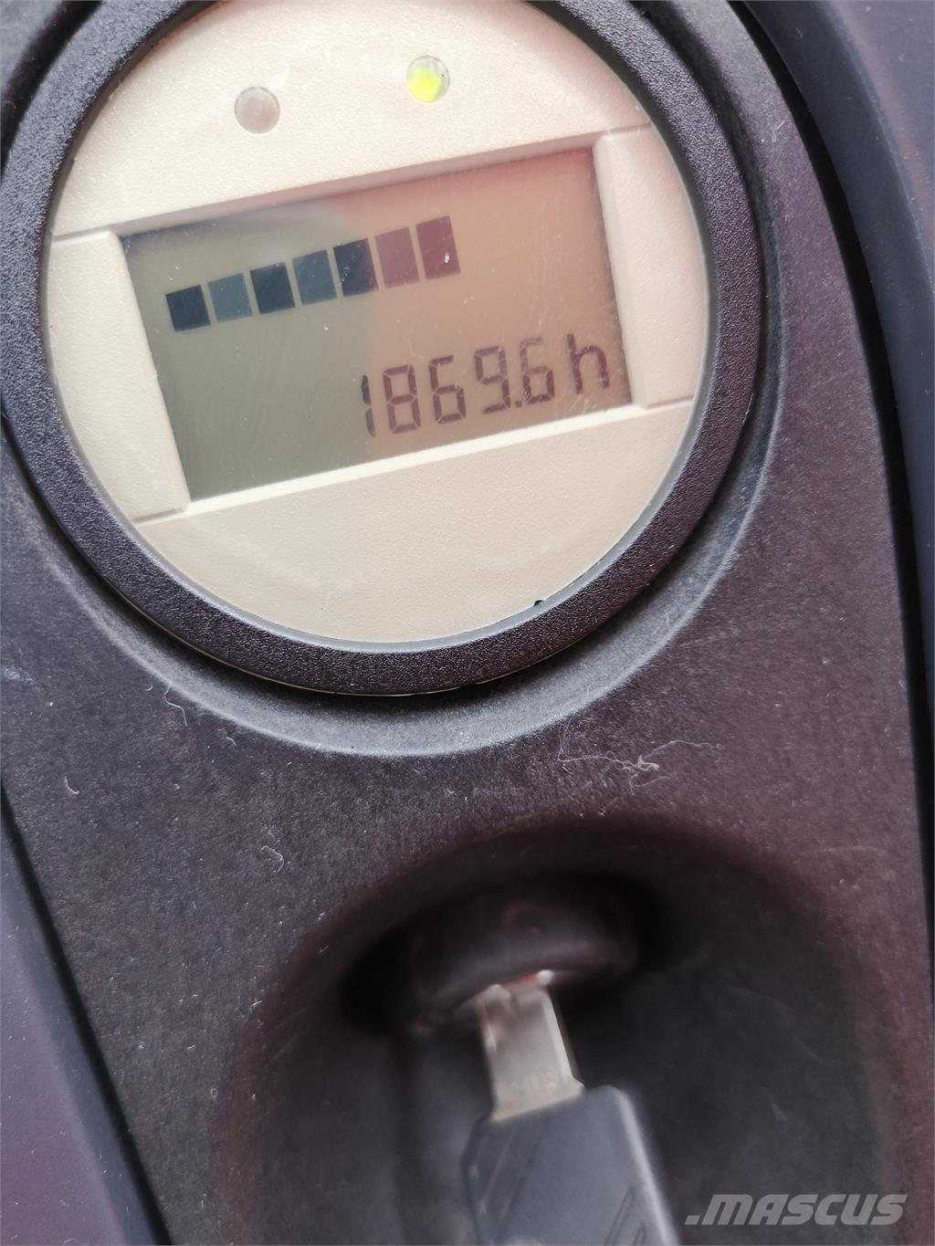 Linde T16 Li-Ion Παλετοφόρα πεζού χειριστή με ιστό