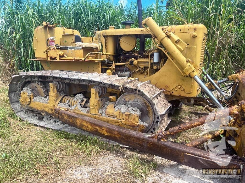 CAT D 6 C Μπουλντόζες με ερπύστριες