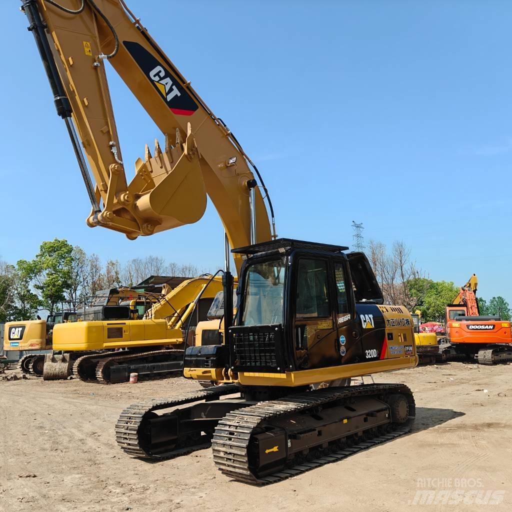 CAT 320D2 Εκσκαφείς με ερπύστριες