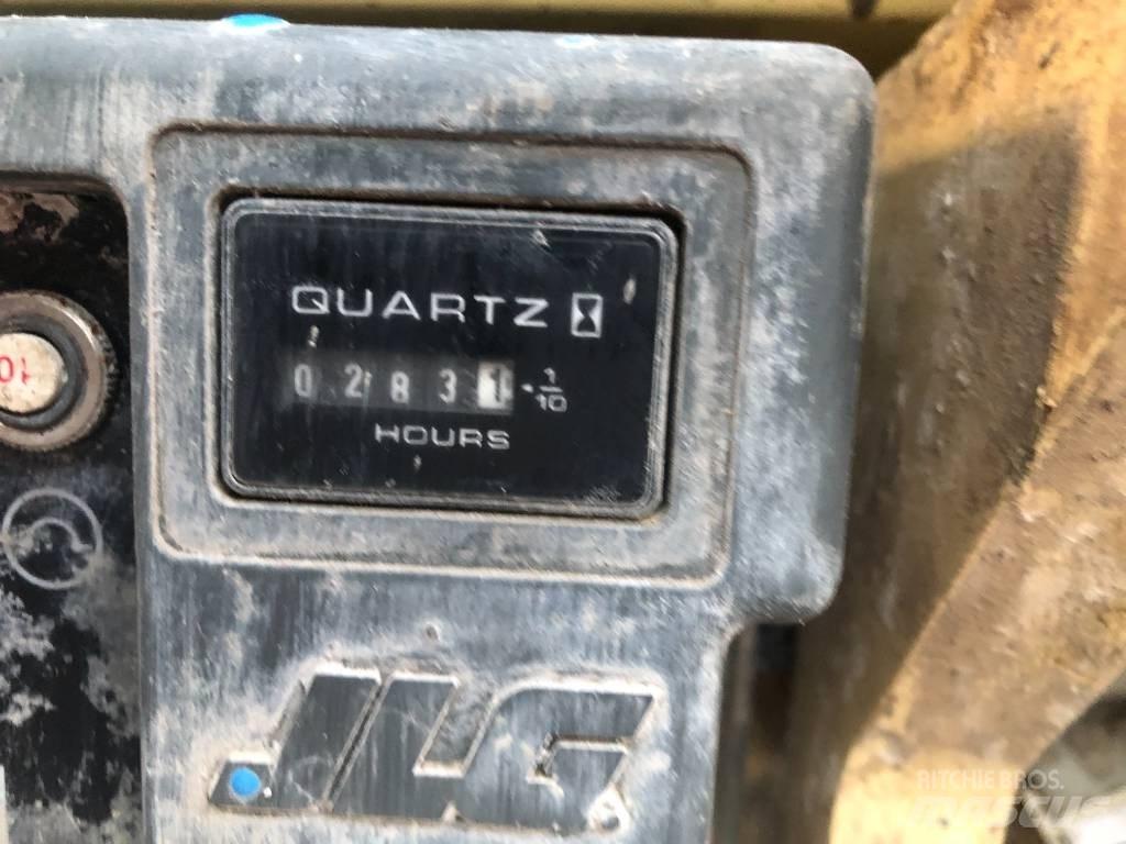 JLG 1930 ES V-2927 Ανυψωτήρες με κατακόρυφους πυλώνες