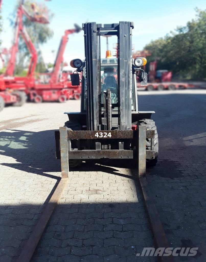 Ausa C 300 H X4 Φορτηγά ανώμαλου εδάφους