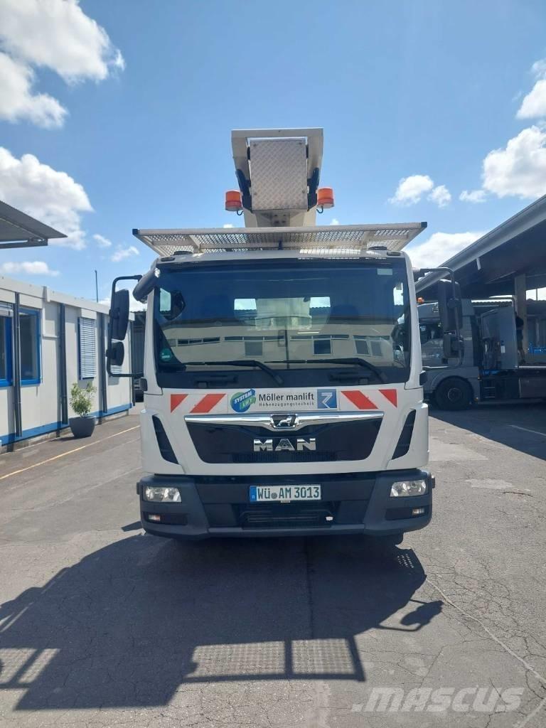 Palfinger P 300 KS Εναέριες πλατφόρμες τοποθετημένες σε φορτηγό